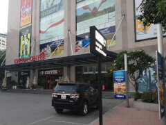 Торговый центр Vincom Center на улице Nguyễn Chí Thanh