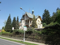 Лугачовицкая колоннада