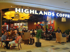 Кафе Highlands Coffee в торговом центре Vietjet Plaza